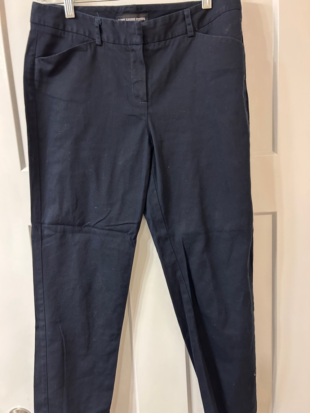 Larry Levine Petite Dark Navy Capris